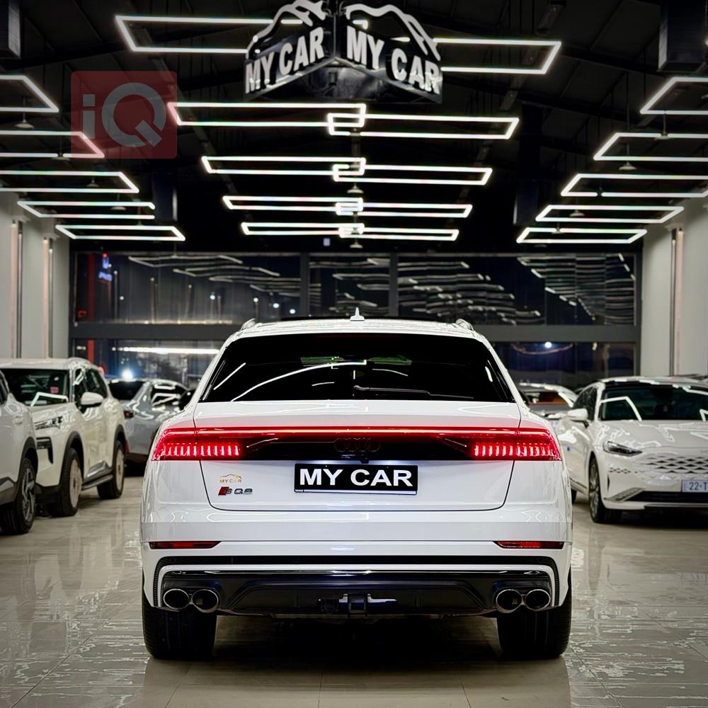 Audi SQ8